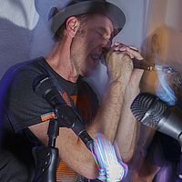 2017-10-28 21-21-48