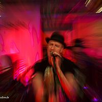 2015-03-14 22-41-16