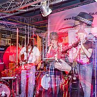 2015-03-14 23-07-08