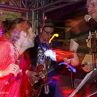 2015-03-14 23-54-18