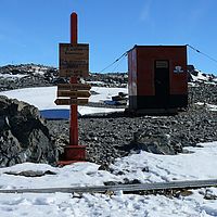 2009-03-01 12-24-10